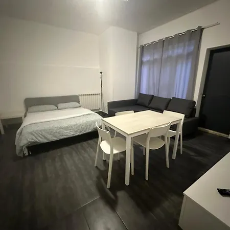 Trend Vicio La Metro Maciacchini Moderni Wi Fi Gratuito Nuova Gestione * Milão